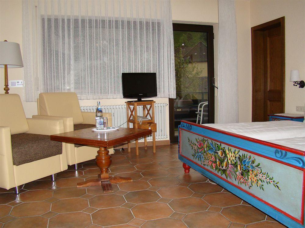 Hotel Hirsch Bad Peterstal-Griesbach Exterior photo